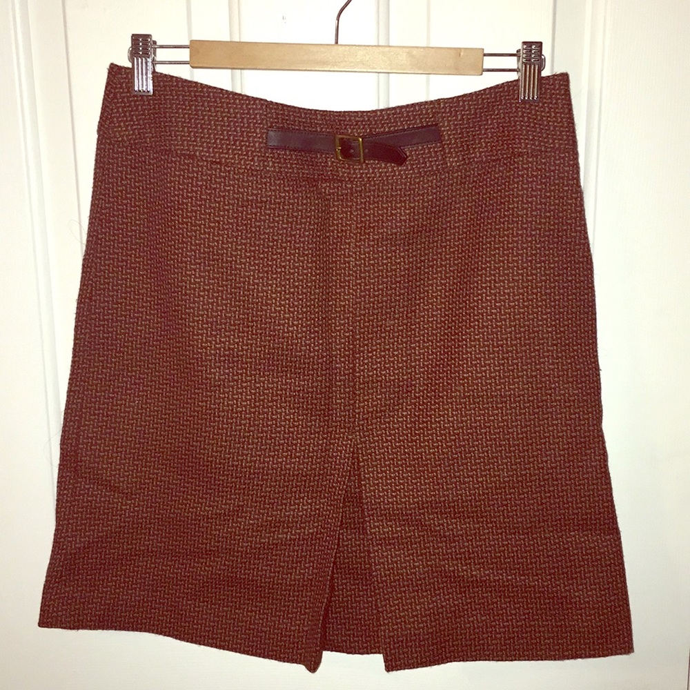 Wool LOFT skirt with front leather detail